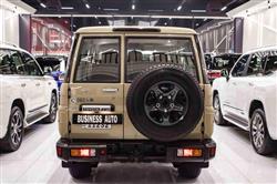 Toyota Land Cruiser 70